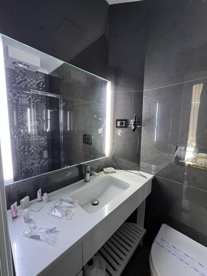 Bed and Breakfast Relais Piazza Vittoria Neapel Exterior foto