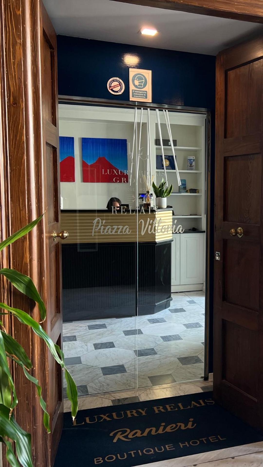 Bed and Breakfast Relais Piazza Vittoria Neapel Exterior foto